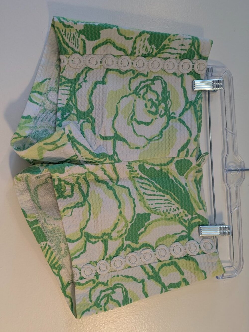 Lily Pulitzer Green/white print shorts
